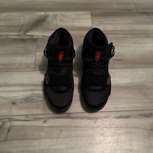 Nike, Size 13, Black/Siren Red-Black